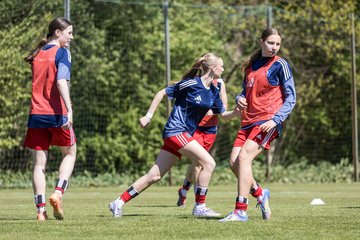 Bild 86 - wBJ Hamburger SV - Hertha BSC : Ergebnis: 5:2